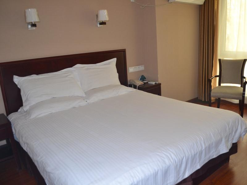 Greentree Inn Henan Luoyang Wangcheng Square Business Hotel Εξωτερικό φωτογραφία